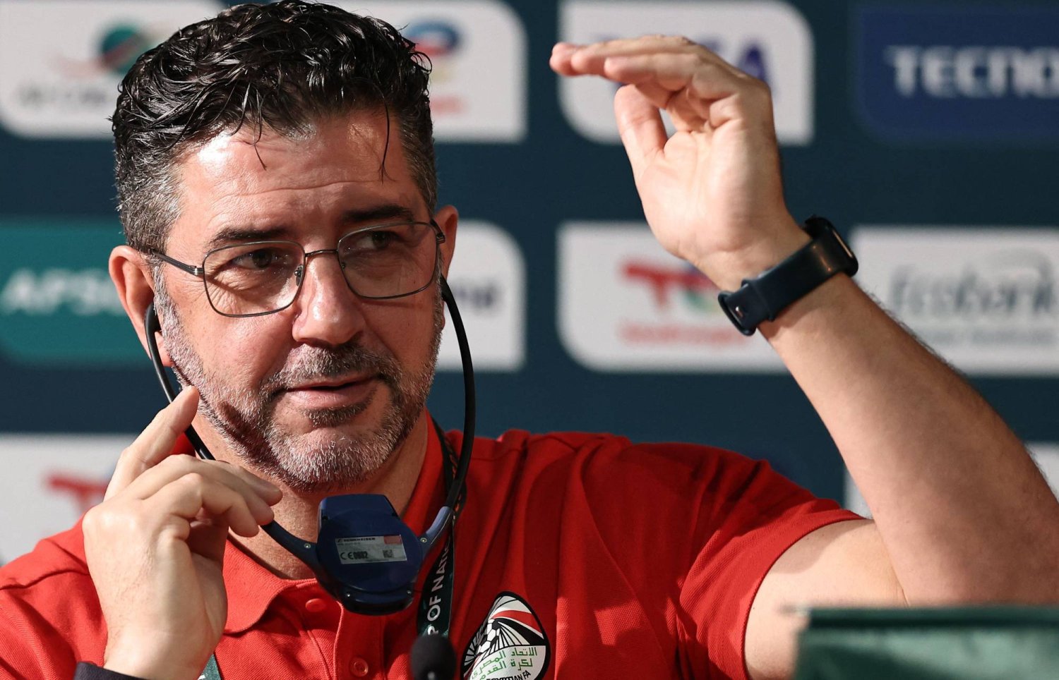 شرط جزائي في عقد فيتوريا العقبة الوحيدة أمام إتحاد الكرة.. ماذا بعد خروج المنتخب وما مصير المدرب البرتغالي