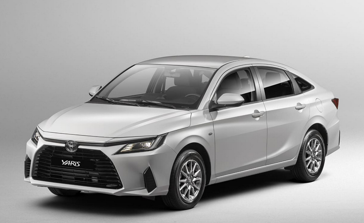 استمتع بقيادة أفضل السيارات ذات الدفع الرباعي.. مواصفات تويوتا يارس 2025 نيو فيرجن اليابانية