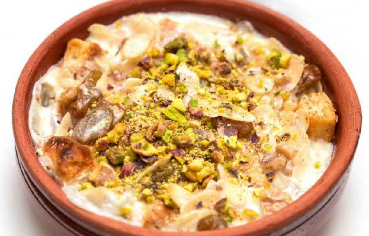 اعمليها بالبيت وفرحي أولادك.. طريقة عمل ام علي بالقشطة والسمنة البلدي خطوة بخطوة في المنزل