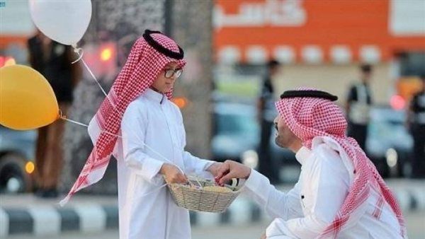 اعرفموعد عيد الفطر في السعودية.. والموارد البشرية تزف خبر سعيد بشأن مدة اجازة العيد للمواطنين في المملكة